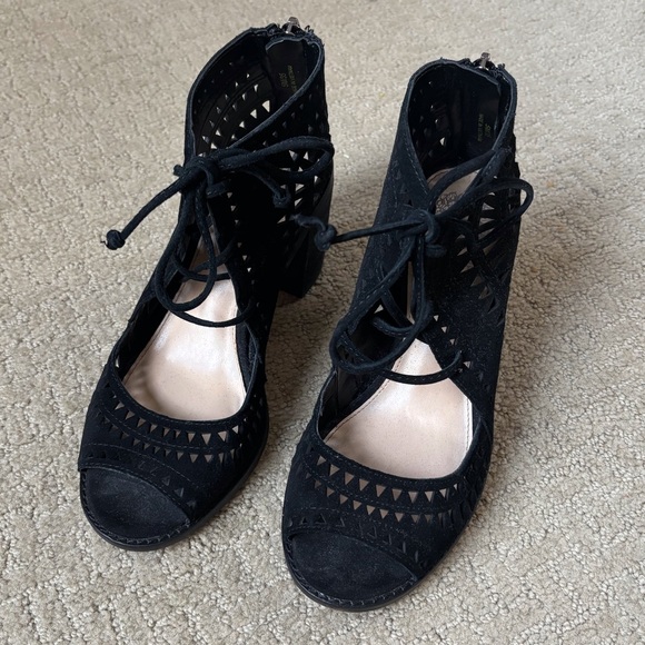 Vince Camuto Tarita Black Cutout Suede Block Peep Toe Lace Heels in Size 5. - Picture 8 of 16
